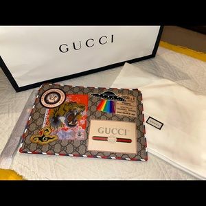 Gucci Courrier GG Supreme Canvas Pouch